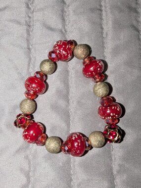 $1 with Bundle ~ Red/Gold Tone Stretch Bead Bracelet 7117